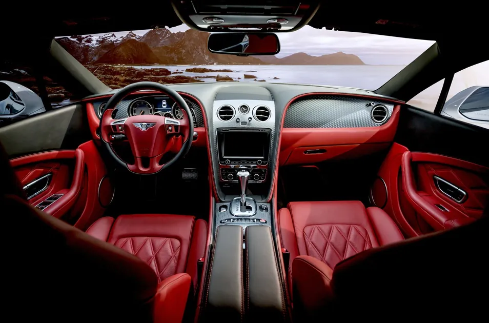 British Car Meeting Mollis 2026 – edles Interieur eines britischen Klassikers
