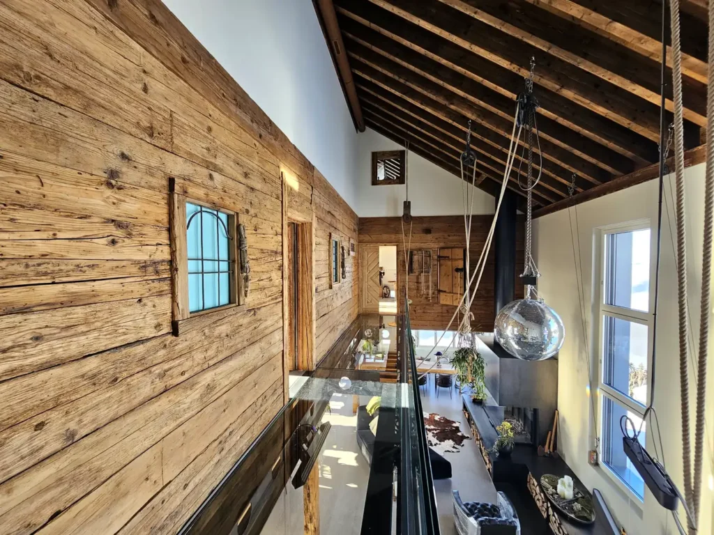 Eventlokal Stockhus mieten auf der Fronalp mit Panoramaaussicht über Mollis und das Glarnerland